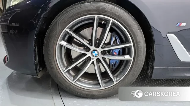 BMW 5 Series (G30) id 3483785 из Кореи 15