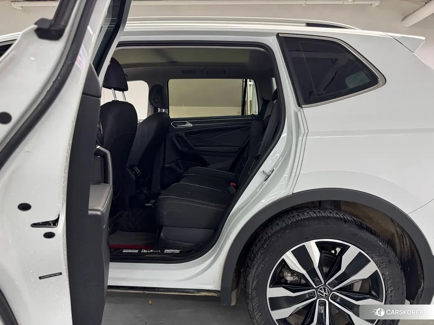 Volkswagen Tiguan L id 4601902 из Китая 7