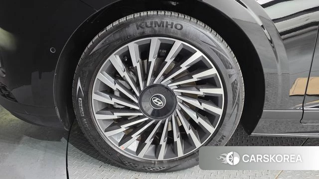 Hyundai Grandeur (GN7) id 3841330 из Кореи 15