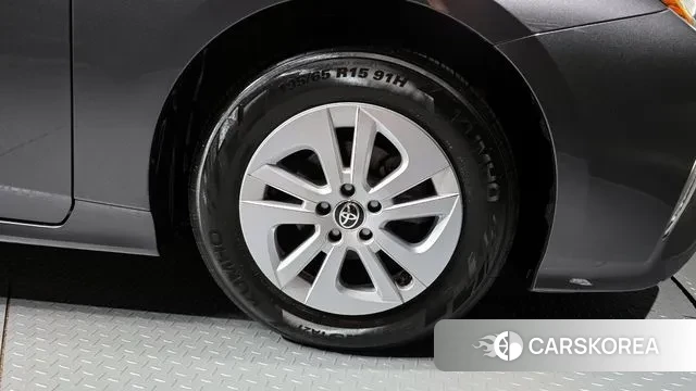 Toyota Prius 4th Generation id 3019012 из Кореи 15