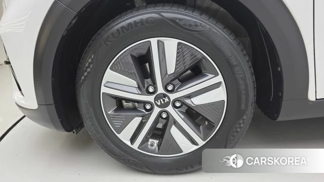 Kia The New Niro id 3916532 из Кореи 15