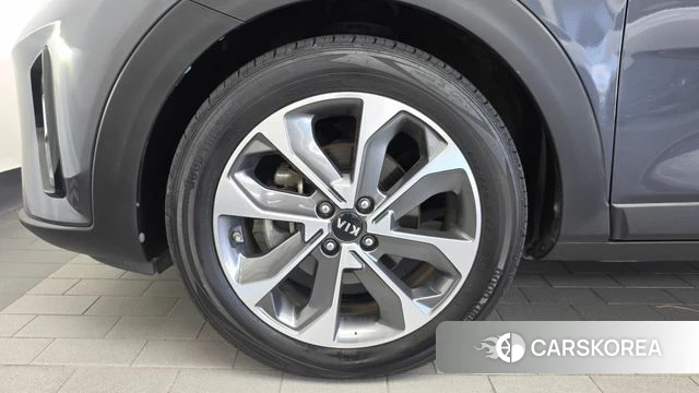 Kia Stonic id 4895692 из Кореи 15