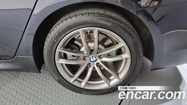 BMW 5 Series (G30) id 2860673 из Кореи 15