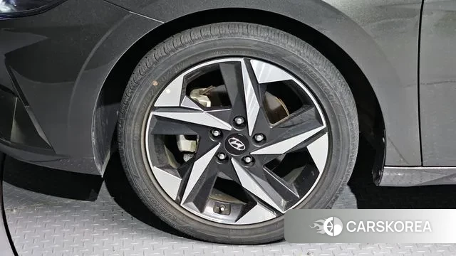 Hyundai Avante (CN7) id 2980185 из Кореи 15