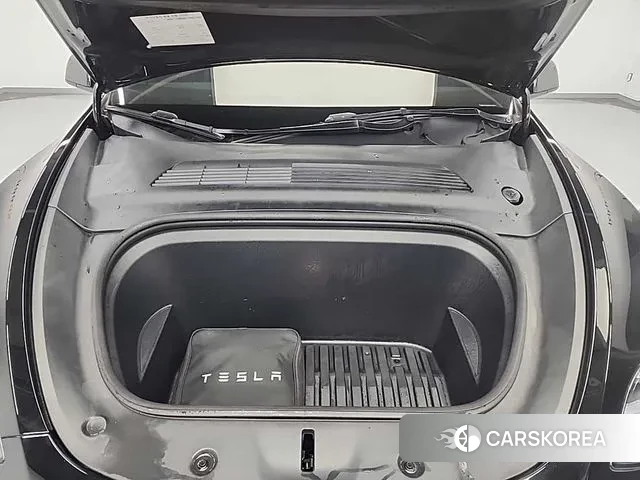 Tesla Model Y id 3443738 из Кореи 14