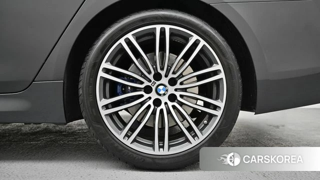 BMW 5 Series (G30) id 4508107 из Кореи 14
