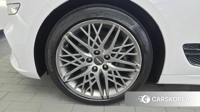 Genesis The New G70 id 4872670 из Кореи 29
