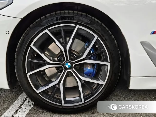 BMW 5 Series (G30) id 3776725 из Кореи 11