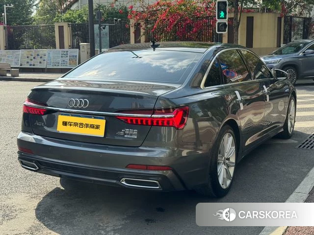 Audi A6L id 4265910 из Китая 14