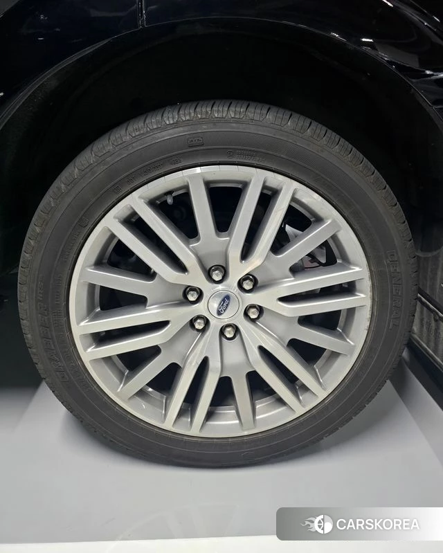 Ford Expeditation id 4778625 из Кореи 7