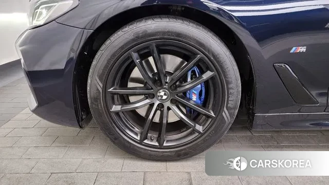 BMW 5 Series (G30) id 3655409 из Кореи 15