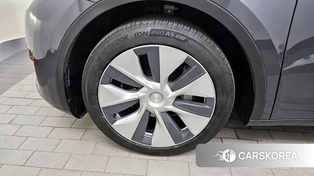 Tesla Model Y id 2985377 из Кореи 15
