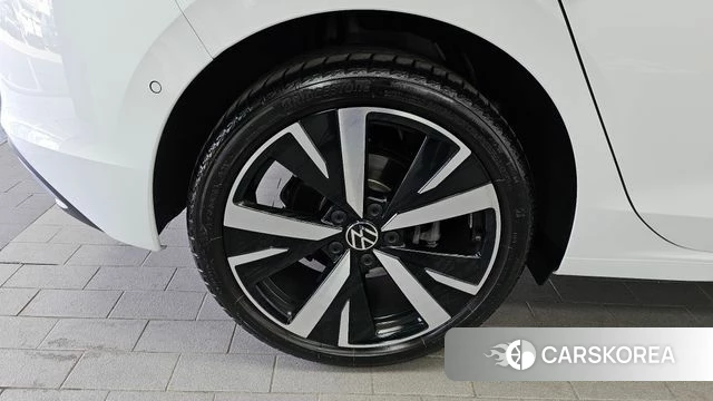 Volkswagen Golf 8th Generation id 4194138 из Кореи 32