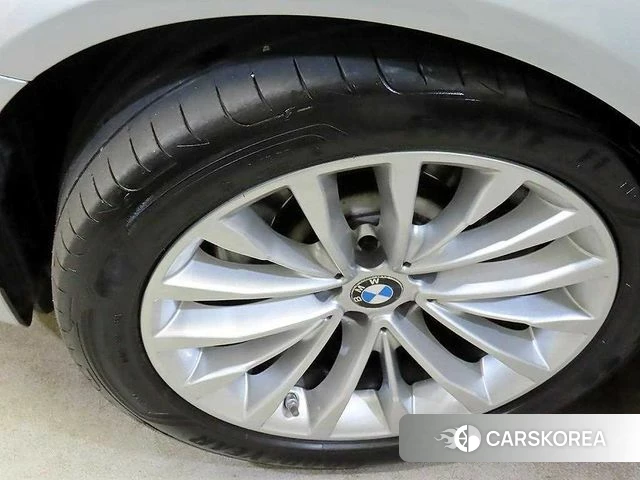 BMW 5 Series (G30) id 4411092 из Кореи 15