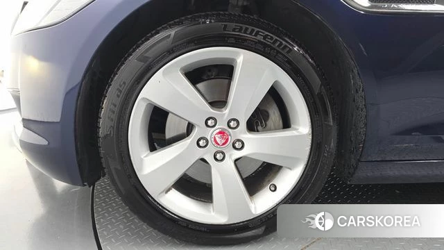 Jaguar XF (X260) id 4596384 из Кореи 15