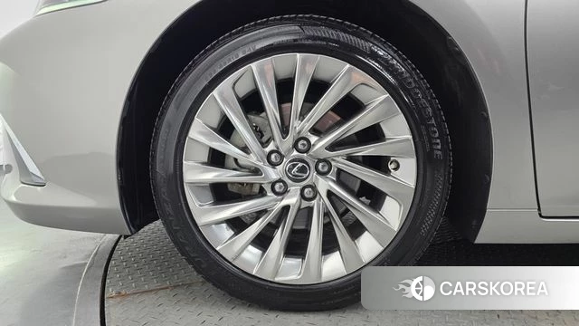 Lexus ES300h 7th generation id 4188373 из Кореи 25