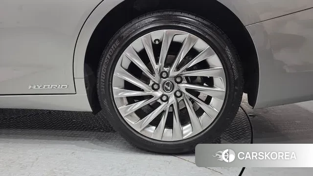 Lexus ES300h 7th generation id 3664957 из Кореи 15