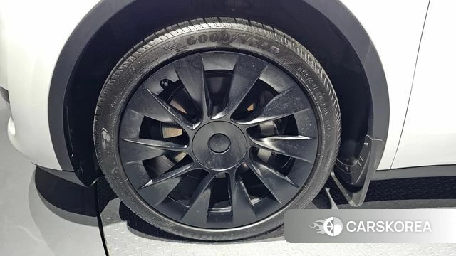 Tesla Model Y id 3922183 из Кореи 15