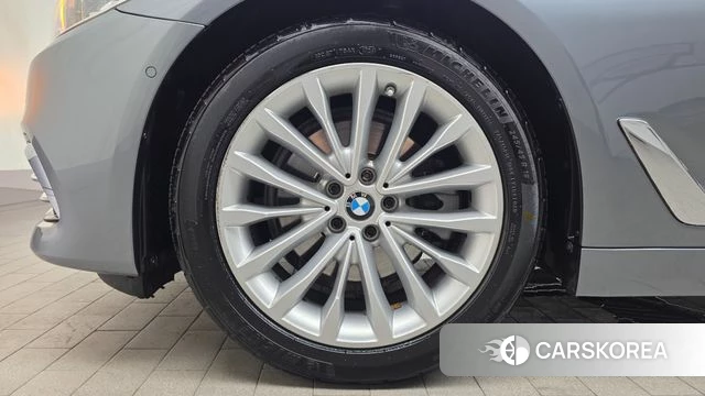 BMW 5 Series (G30) id 4727710 из Кореи 29