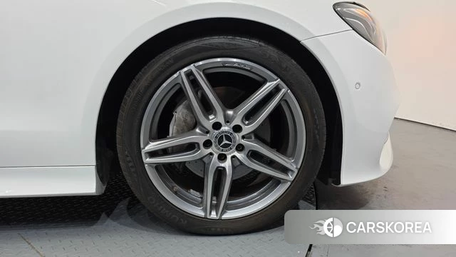 Mercedes-Benz E-Class W213 id 3796088 из Кореи 15