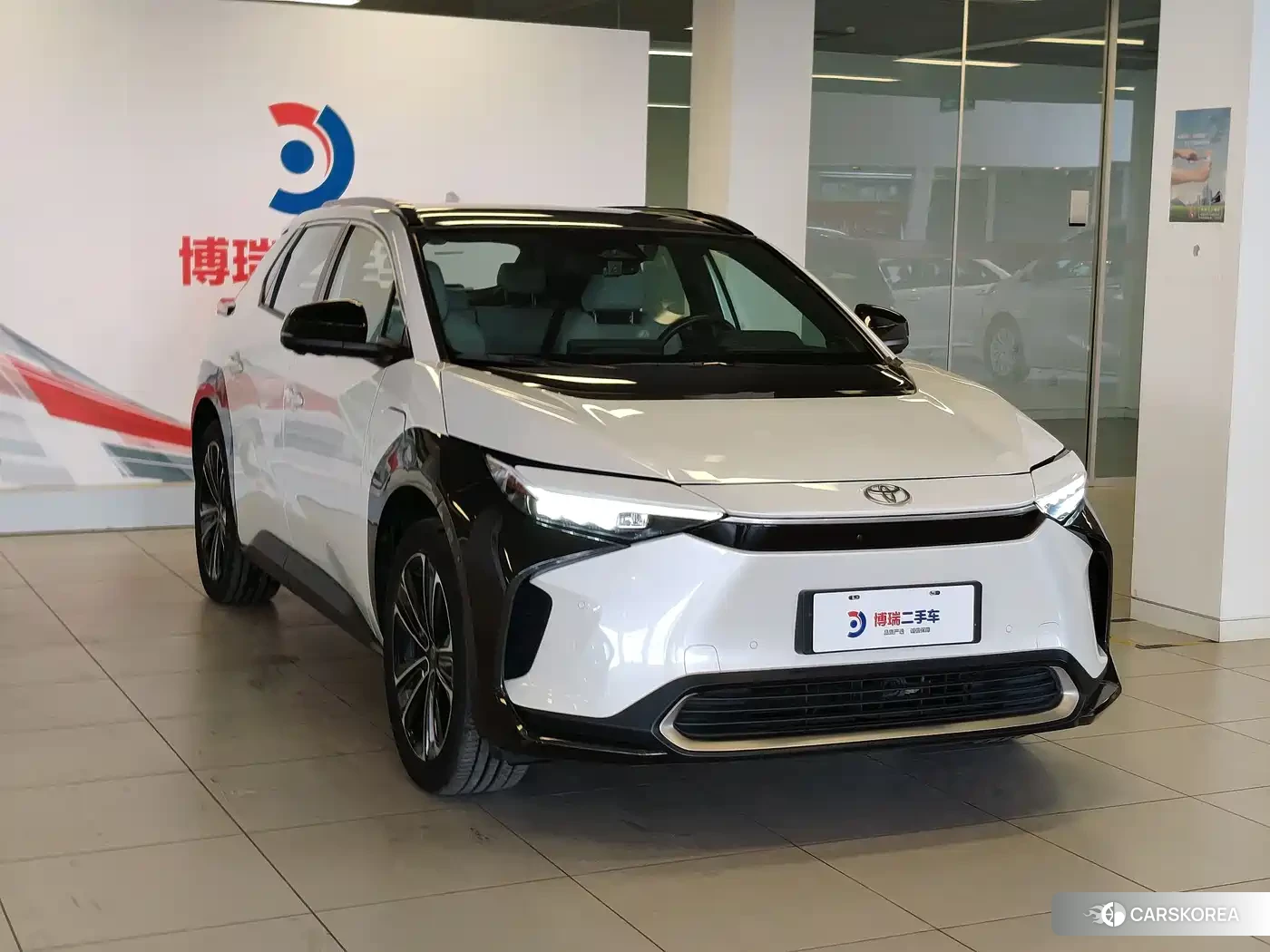Toyota bZ4X id 4599730 из Китая 32