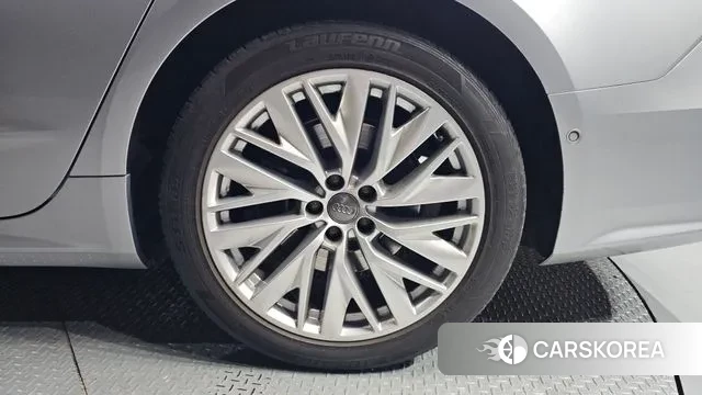 Audi A7 (4K) id 3567530 из Кореи 15