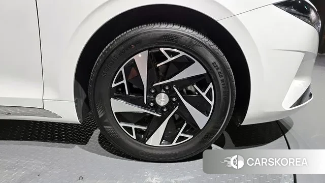 Hyundai The New Grandeur IG Hybrid id 3011781 из Кореи 15