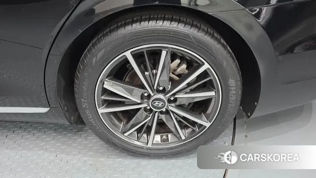 Hyundai The New Grandeur IG id 3396148 из Кореи 15