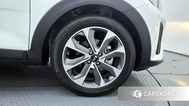 Kia Stonic id 3556975 из Кореи 15