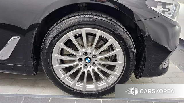 BMW 5 Series (G30) id 3434034 из Кореи 15