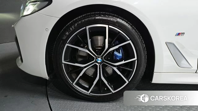 BMW 5 Series (G30) id 4309255 из Кореи 28