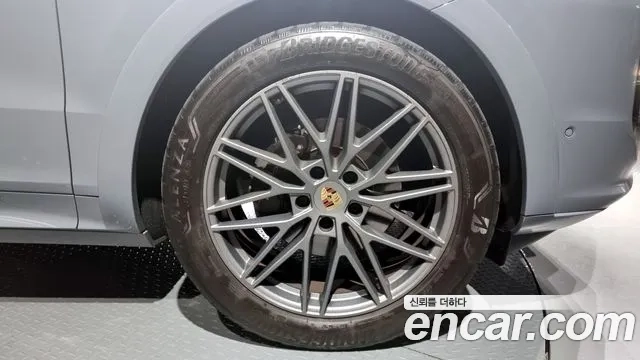 Porsche Cayenne (PO536) id 2873781 из Кореи 15