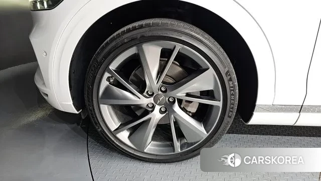 Genesis GV70 id 3620882 из Кореи 15