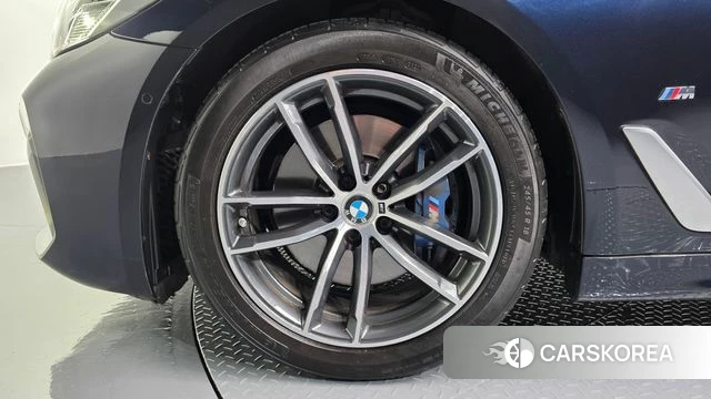 BMW 5 Series (G30) id 4476323 из Кореи 28
