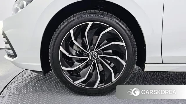 Volkswagen Golf 8th Generation id 3361031 из Кореи 15