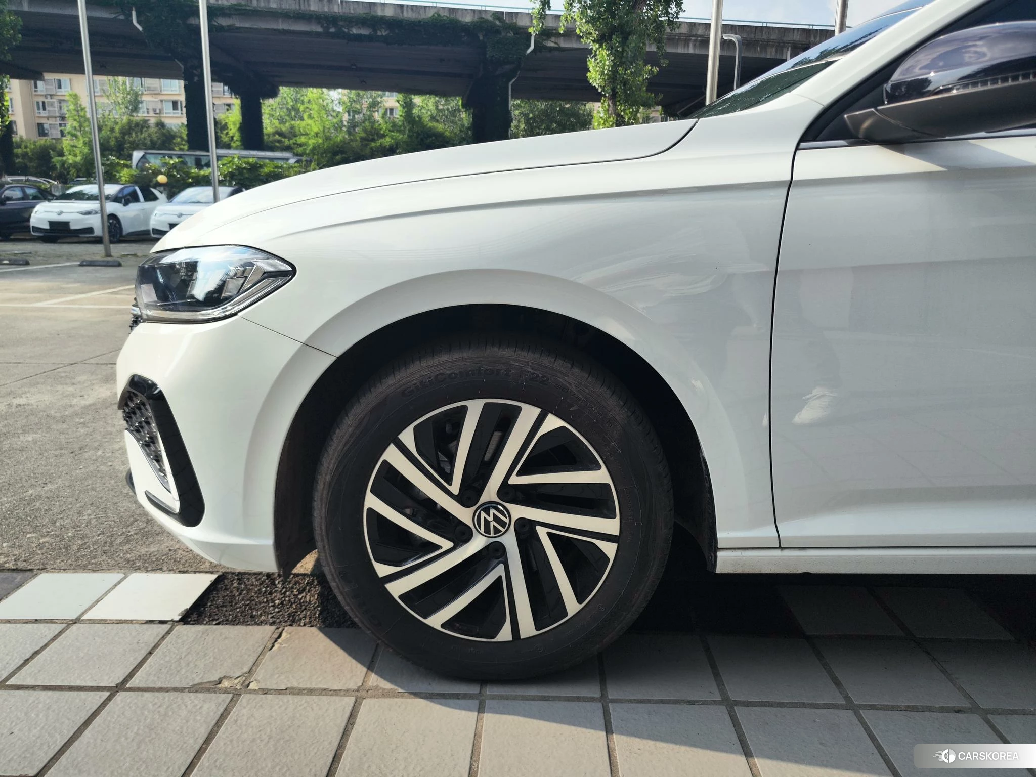 Volkswagen Lavida 2023 Белый из Китая, фото 5