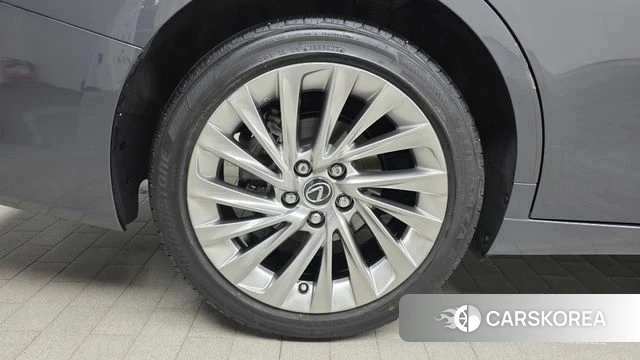 Lexus ES300h 7th generation id 4349737 из Кореи 26