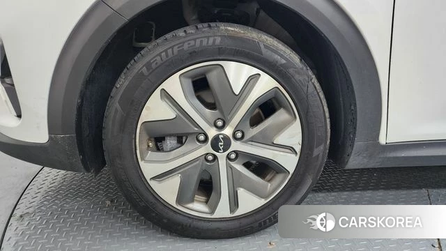 Kia Niro Plus id 4636192 из Кореи 28