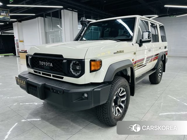 Toyota Land Cruiser 70 Series 2025 Белый из Китая, фото 5