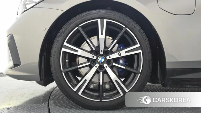 BMW 5 Series (G60) id 4724929 из Кореи 15