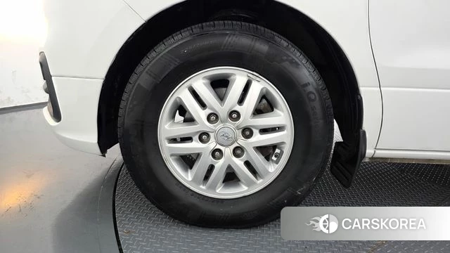 Hyundai The New Grand Starex id 4873606 из Кореи 28