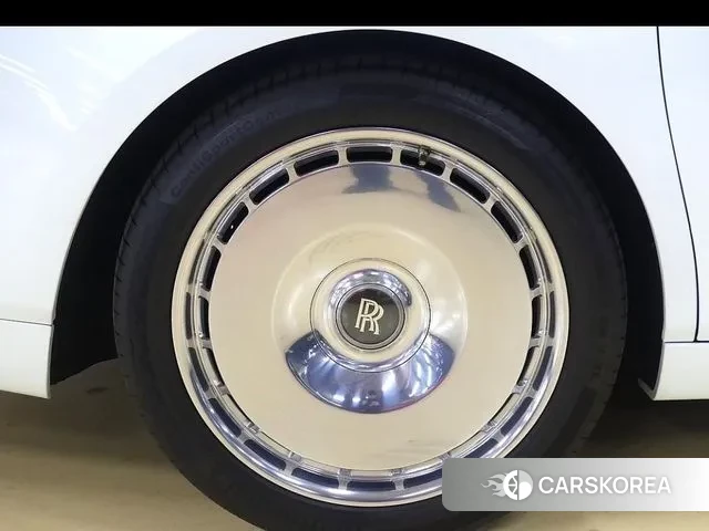 Rolls-Royce Phantom id 3707804 из Кореи 15