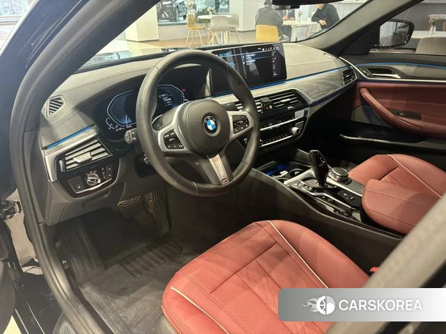 BMW 5 series PHEV 2021 Черный из Китая, фото 5