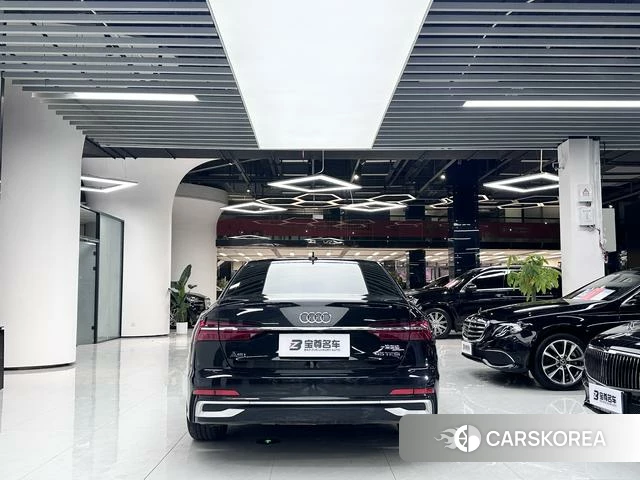 Audi A6L id 4260532 из Китая 15