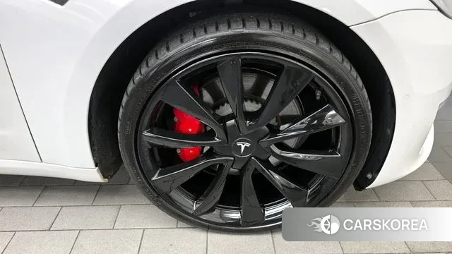 Tesla Model 3 id 3319082 из Кореи 15