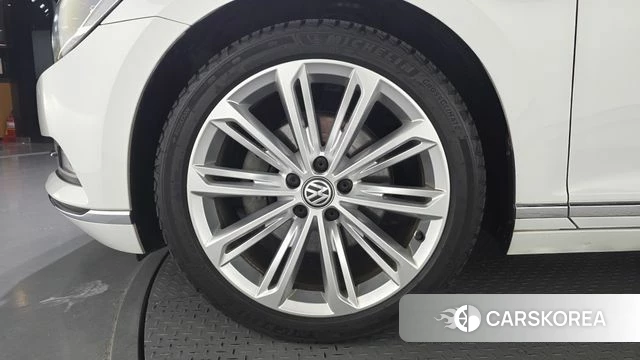 Volkswagen Passat GT (B8) id 4873623 из Кореи 15