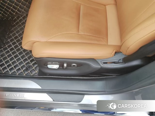 Lexus LS id 4261867 из Китая 24