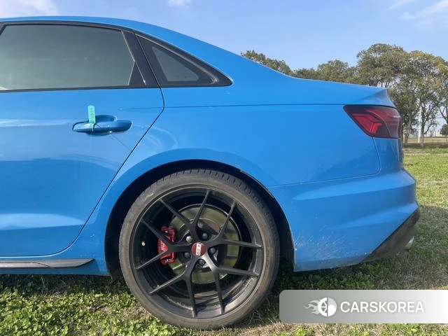 Audi S4 id 4276488 из Китая 10