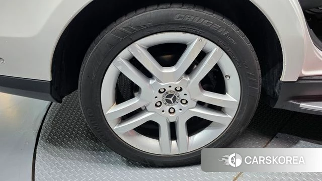 Mercedes-Benz GLE - Class W166 id 4459689 из Кореи 15