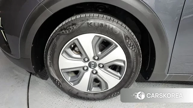 Kia The New Niro id 3616457 из Кореи 15